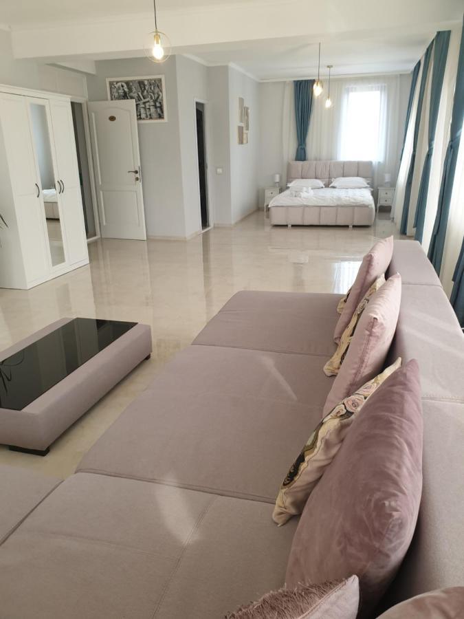 Caprice Deluxe Accomodation Drobeta Turnu Severin Exterior foto